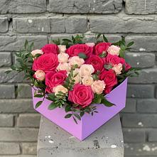Цветочная композиция из Розы в коробке в Приморско-Ахтарске