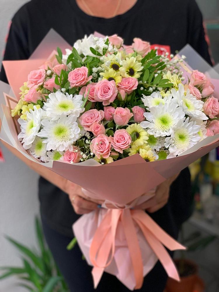 Букет цветов из: Розы и Хризантемы в Приморско-Ахтарске