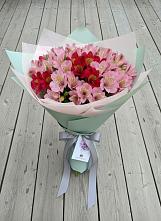 Букет цветов из:  Альстромерии в Приморско-Ахтарске