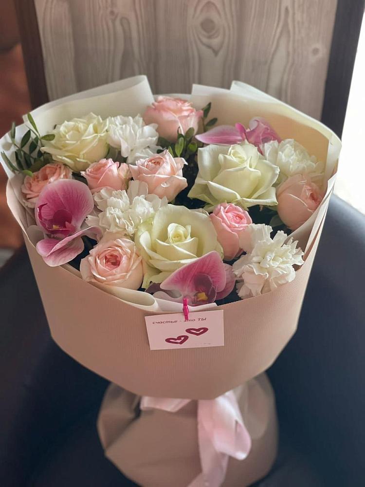 Букет цветов из: Орхидеи, Розы и Гвоздики в Приморско-Ахтарске