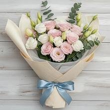 Букет цветов из:  Лизиантусы в Приморско-Ахтарске