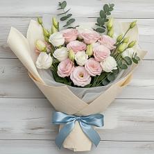 Букет цветов из:  Лизиантусы в Приморско-Ахтарске