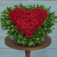 Цветочная композиция из Розы в виде сердца в Приморско-Ахтарске