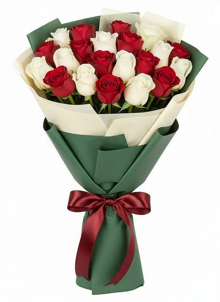 Букет Микс из красных и белых роз в Приморско-Ахтарске