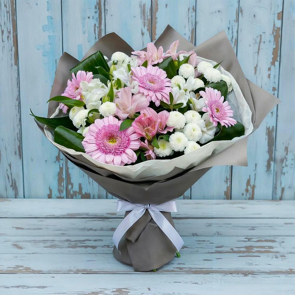 Букет цветов из: Герберы, Альстромерии и Хризантемы в Приморско-Ахтарске