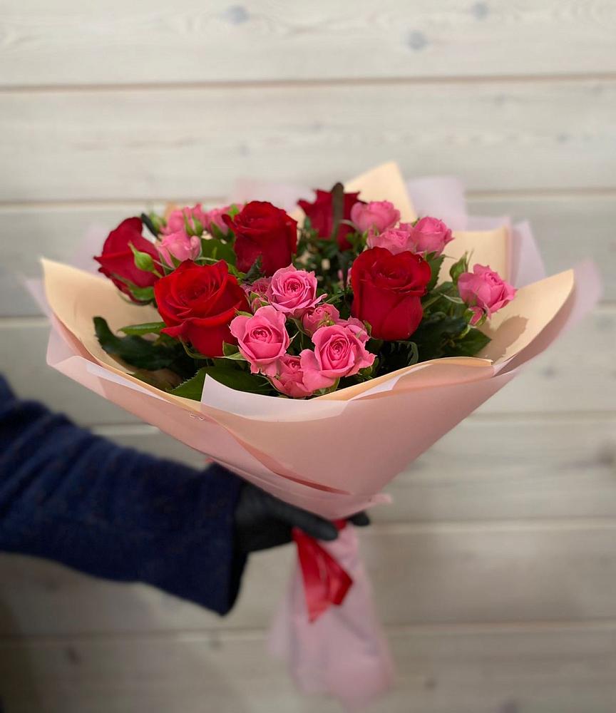 Букет цветов из: Розы в Приморско-Ахтарске