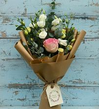 Букет цветов из:  Розы и Лизиантусы #REPLACE_PRED# Приморско-Ахтарске